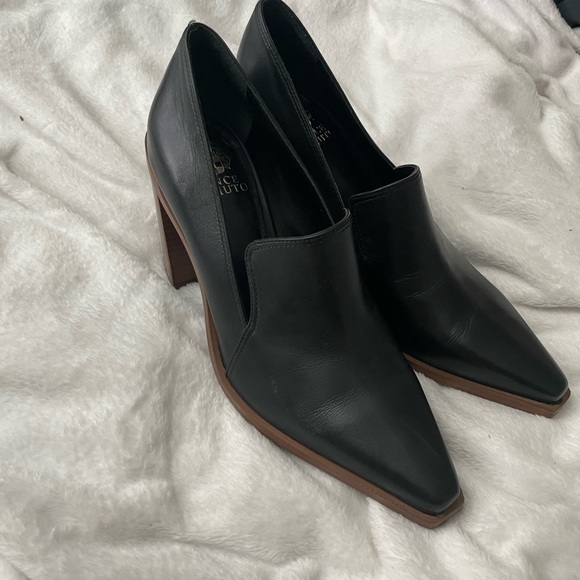 Vince Camuto Heels - Picture 2 of 4